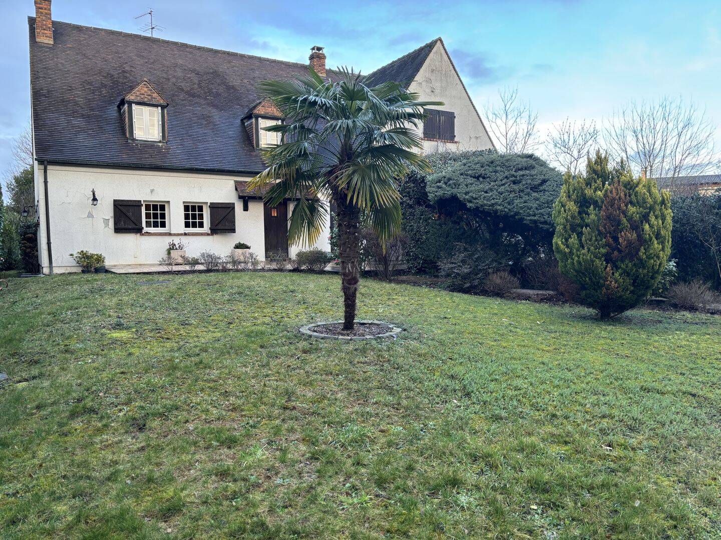 Maison 9 pièces 220 m² · à Sainte-Geneviève-des-Bois · 220 m² · 580 000 €