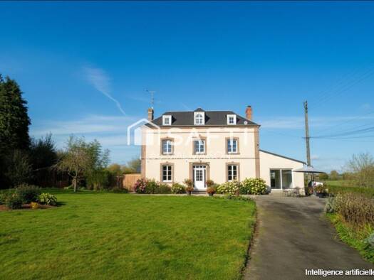 Maison à vendre 324 900 € 6 pièces 5 chambres 174 m² 4 383 m² de terrain Lisieux 14100