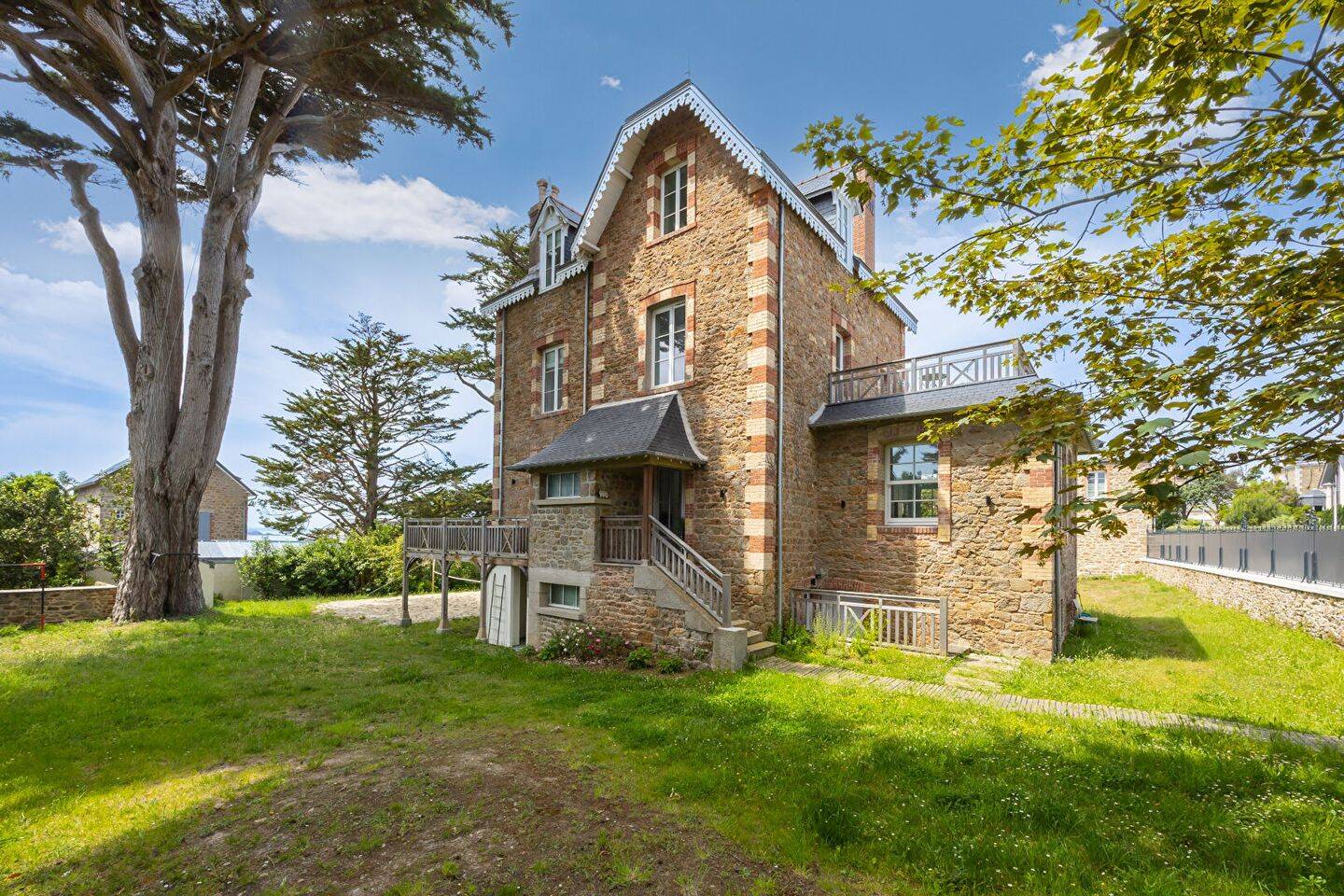Maison 10 pièces 280 m² · à Saint-Lunaire · 280 m² · 3 290 000 €