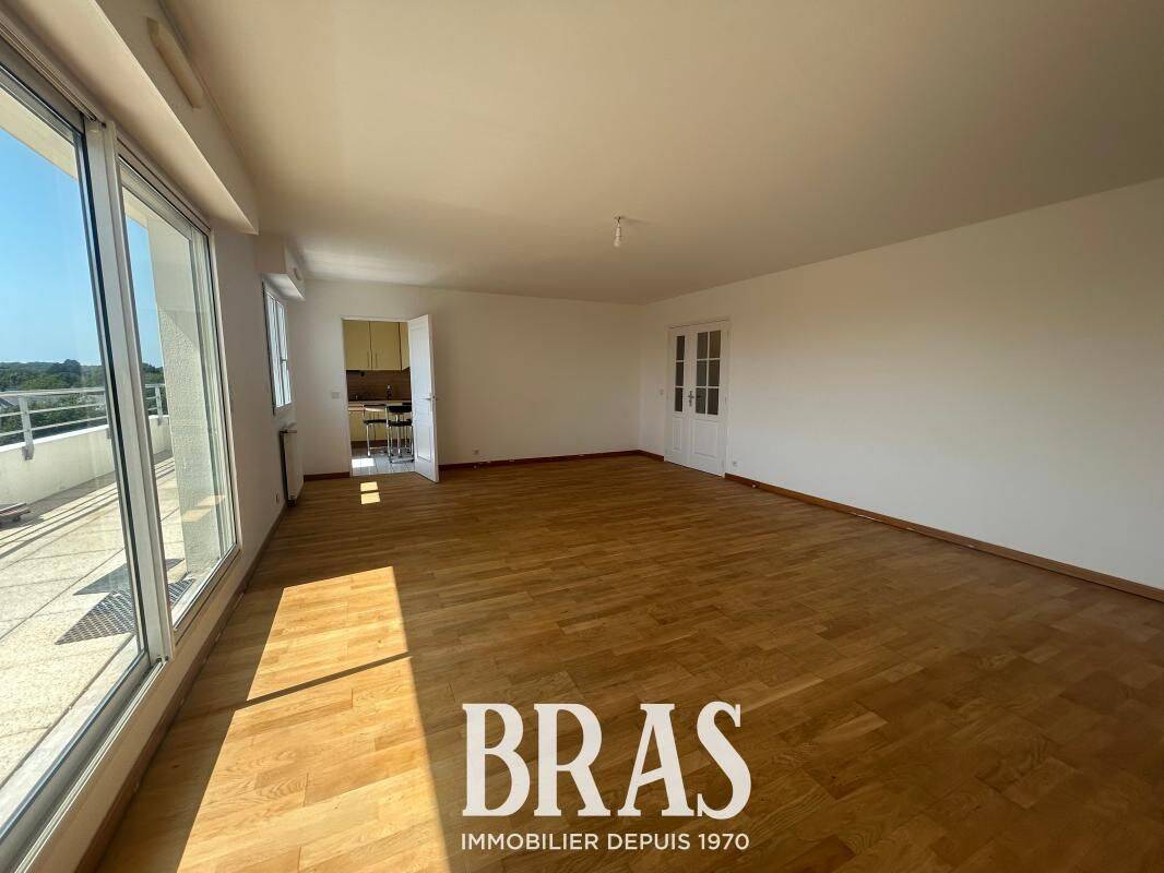 Appartement 4 pièces 107 m² · à Vannes · 107 m² · 1 300 €/mois