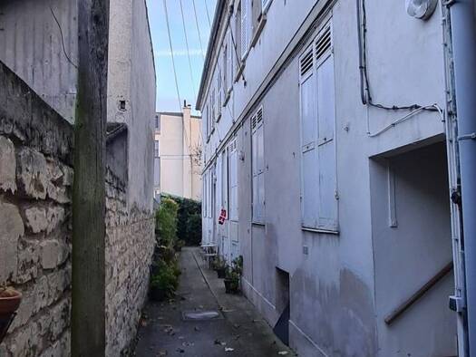 Appartement à vendre 160 000 € 2 pièces 1 chambre 31,5 m² RDC/2 Gare Chatou 78400