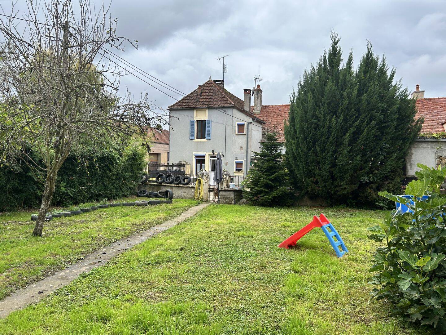 Maison 6 pièces 131 m² · à Semur-en-Auxois · 131 m² · 159 000 €