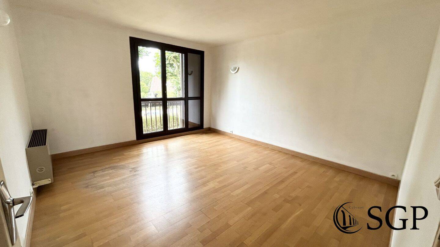 Appartement 2 pièces 46 m² · à Buc · 46,3 m² · 912 €/mois