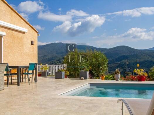 Villa à vendre 795 000 € 9 pièces 6 chambres 180 m² 1 550 m² de terrain Albitreccia 20166