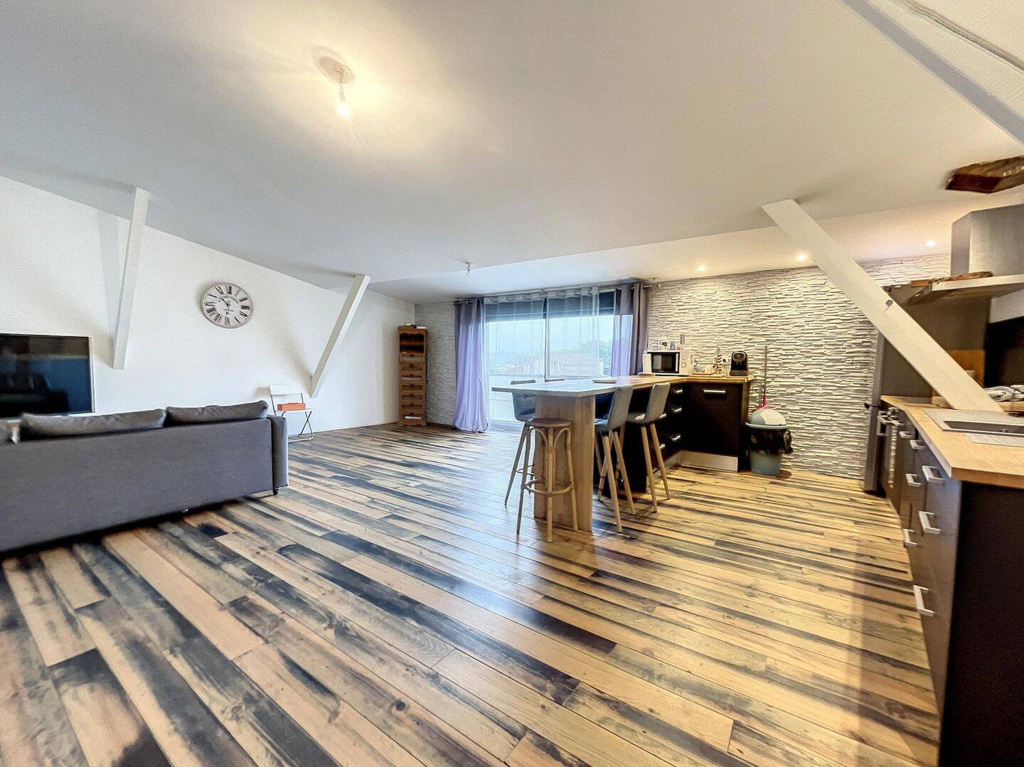 Appartement 4 pièces 100 m² · à Castelnaudary · 100 m² · 990 €