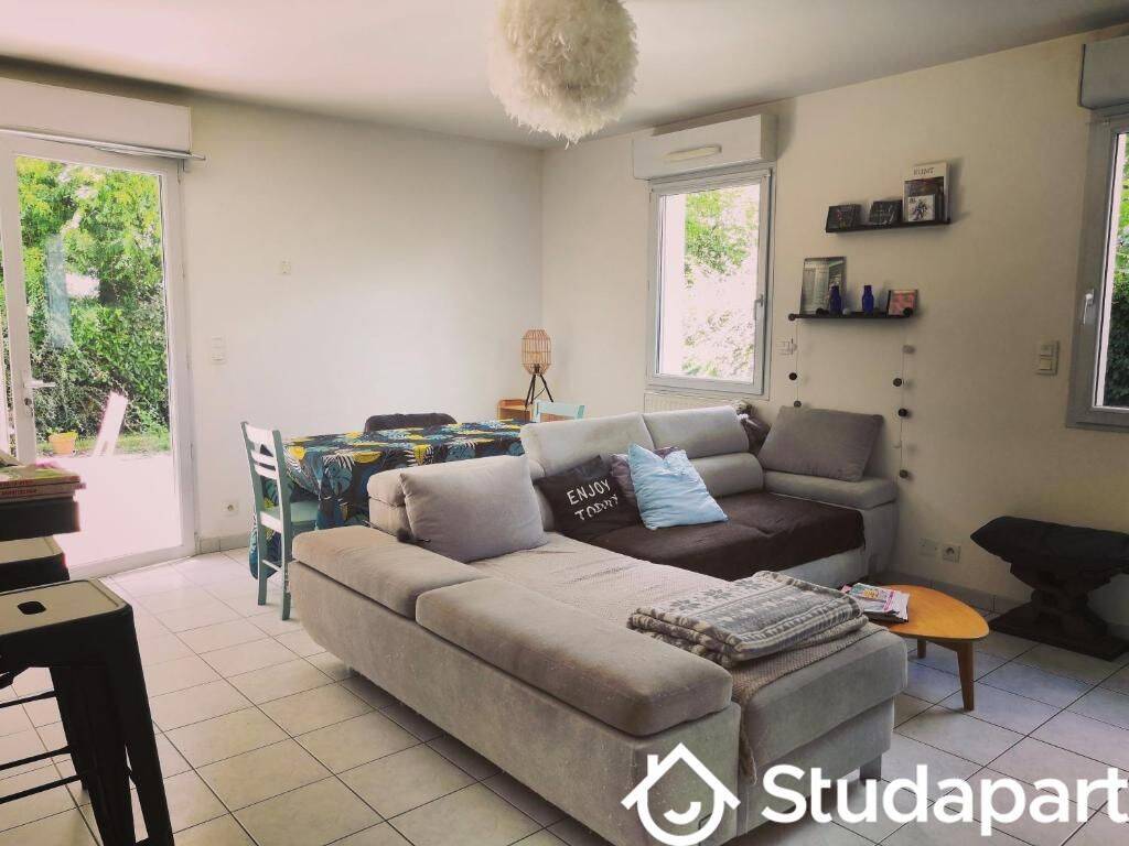 Appartement 1 pièce 13 m² · à Noyal-Châtillon-sur-Seiche · 13 m² · 430 €/mois