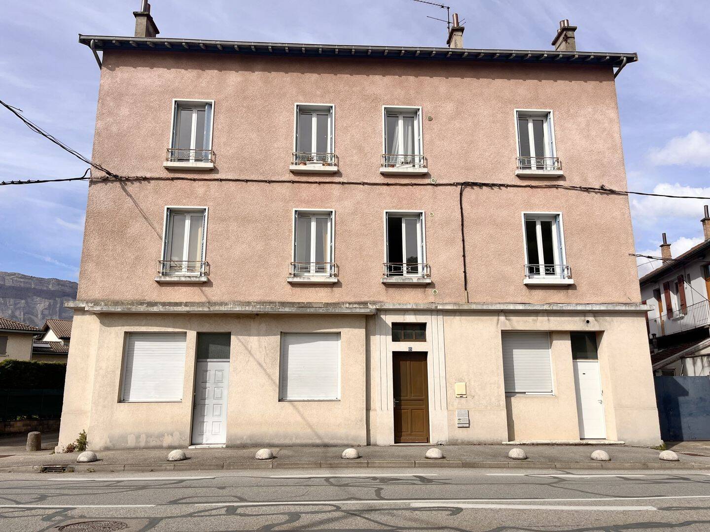 Appartement 3 pièces 84 m² · à Saint-Martin-d'Hères · 84 m² · 99 000 €