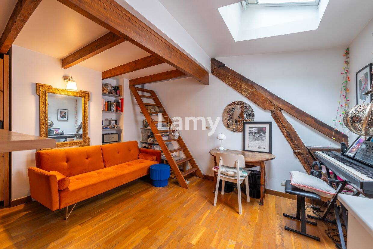Appartement 1 pièce 18 m² · à Paris 10ème Arrondissement · 18 m² · 216 000 €