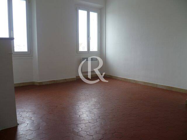 Appartement 2 pièces 34 m² · à Hyères · 34,3 m² · 556 €