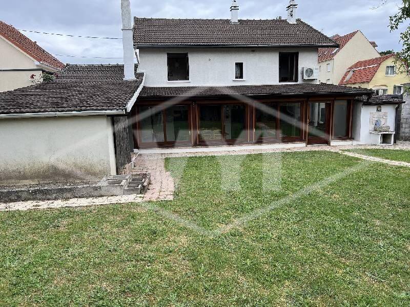 Maison 6 pièces 142 m² · à Quincy-sous-Sénart · 142 m² · 340 000 €