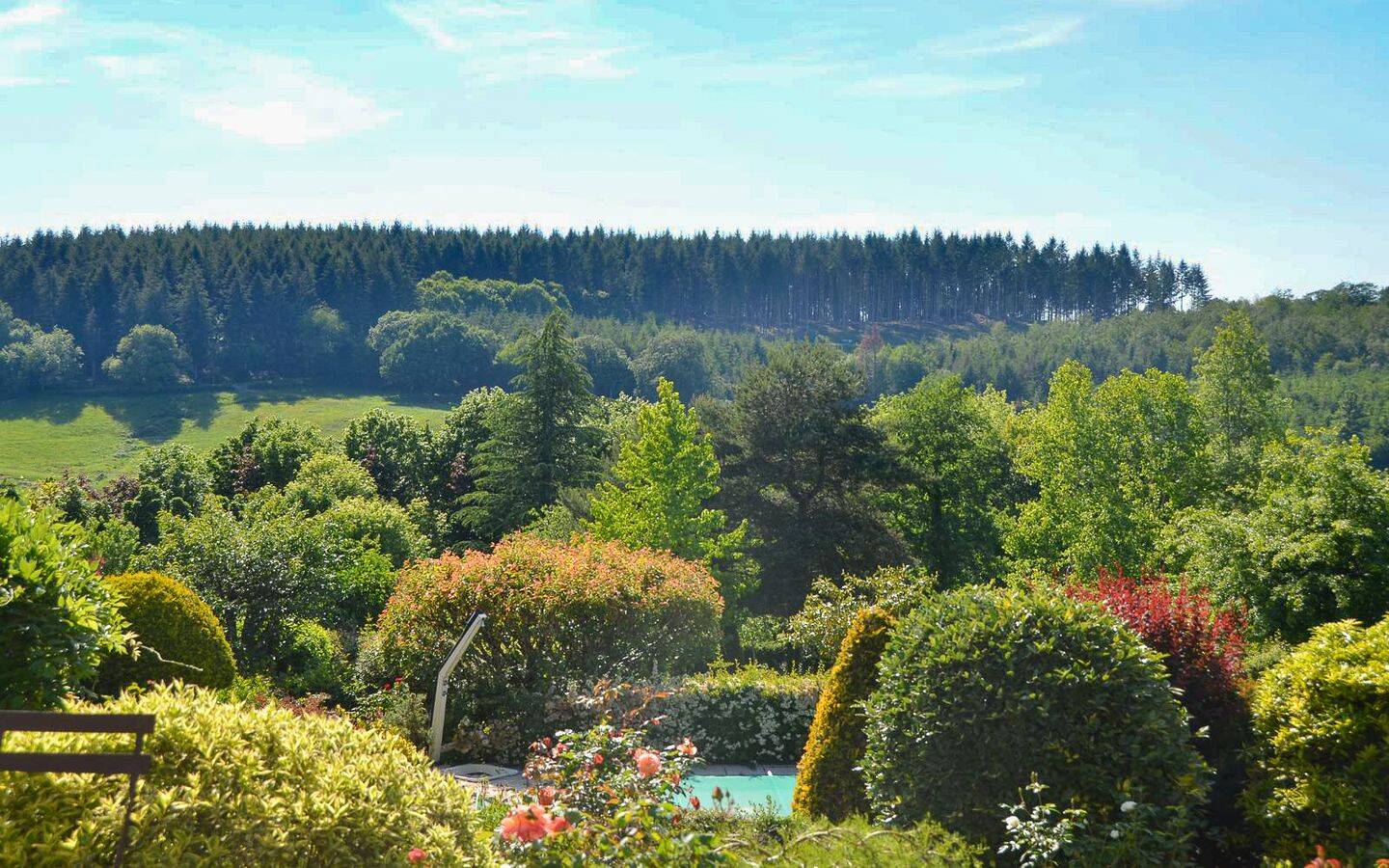 Maison 19 pièces 384 m² · à Saint-Martin-du-Puy · 384 m² · 940 000 €