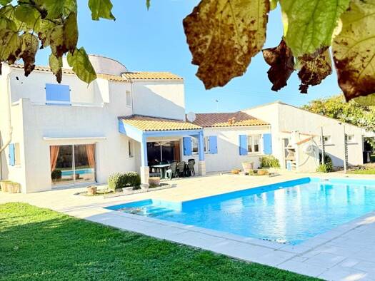 Maison à vendre 780 000 € 5 pièces 3 chambres 172 m² 1 224 m² de terrain Puilboreau 17138