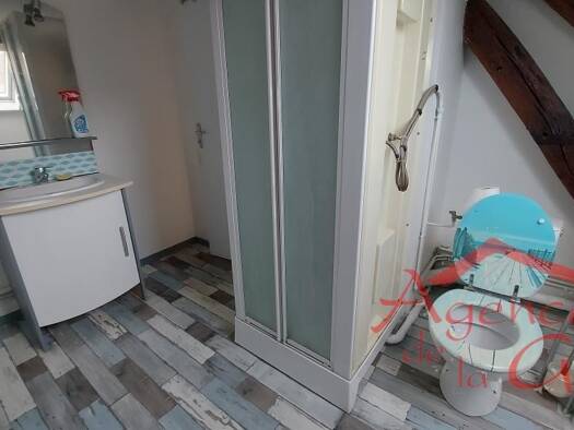 Appartement à louer 372 € 1 pièce 35 m² RDC Est Sud Centre Sézanne 51120