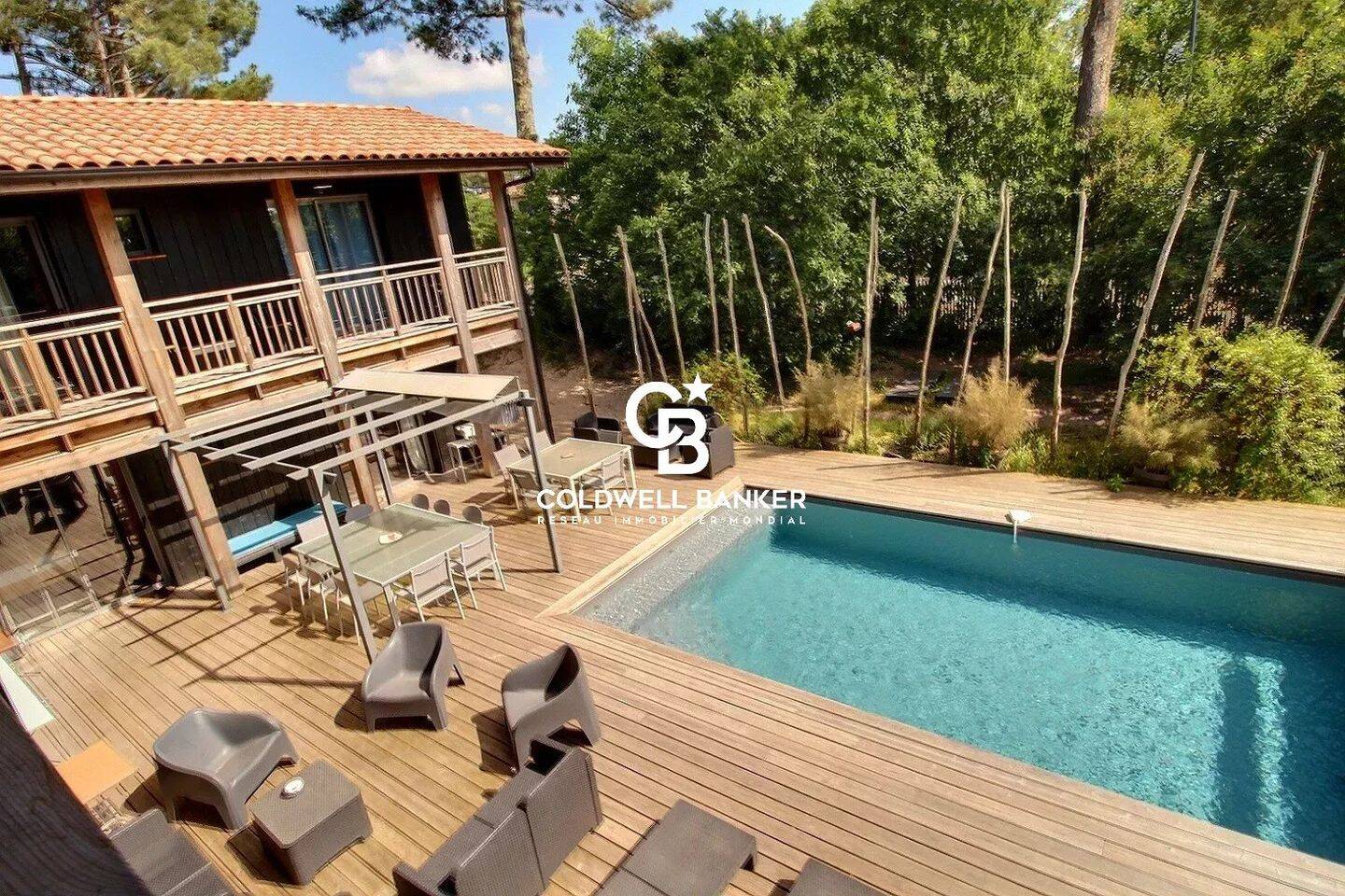 Maison 8 pièces 233 m² · à Lège-Cap-Ferret · 233 m² · 1 192 000 €