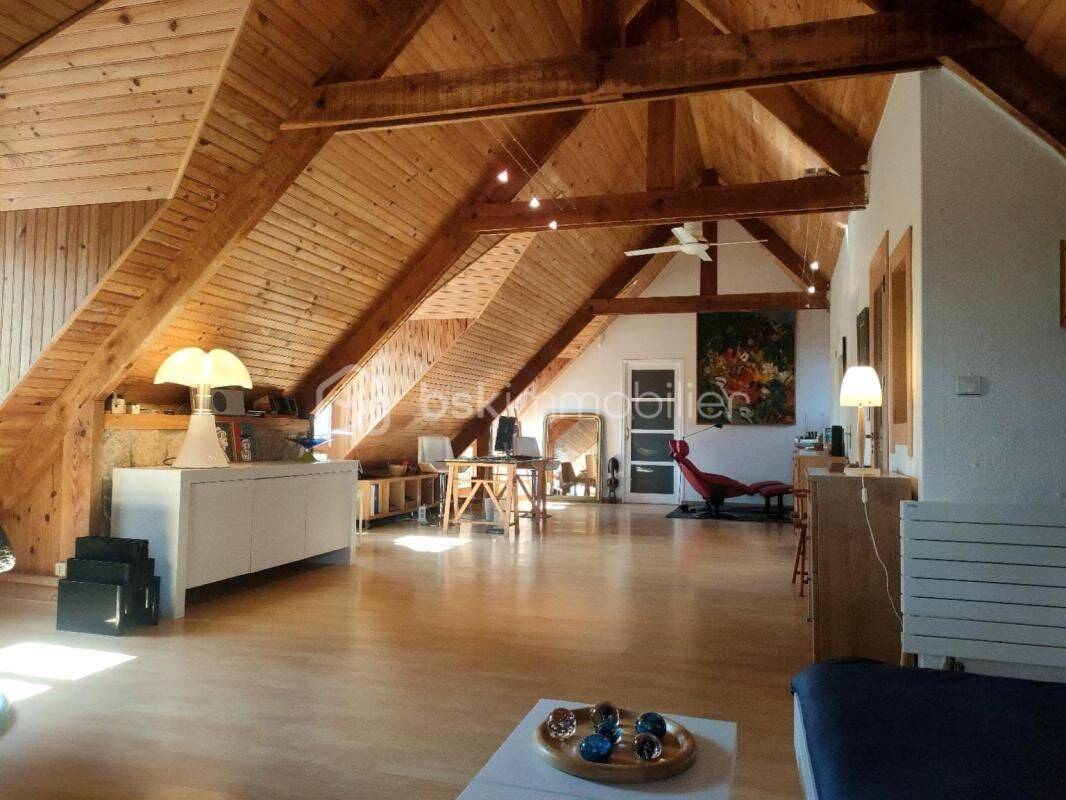 Maison 5 pièces 177 m² · à Yvignac-la-Tour · 177 m² · 329 900 €