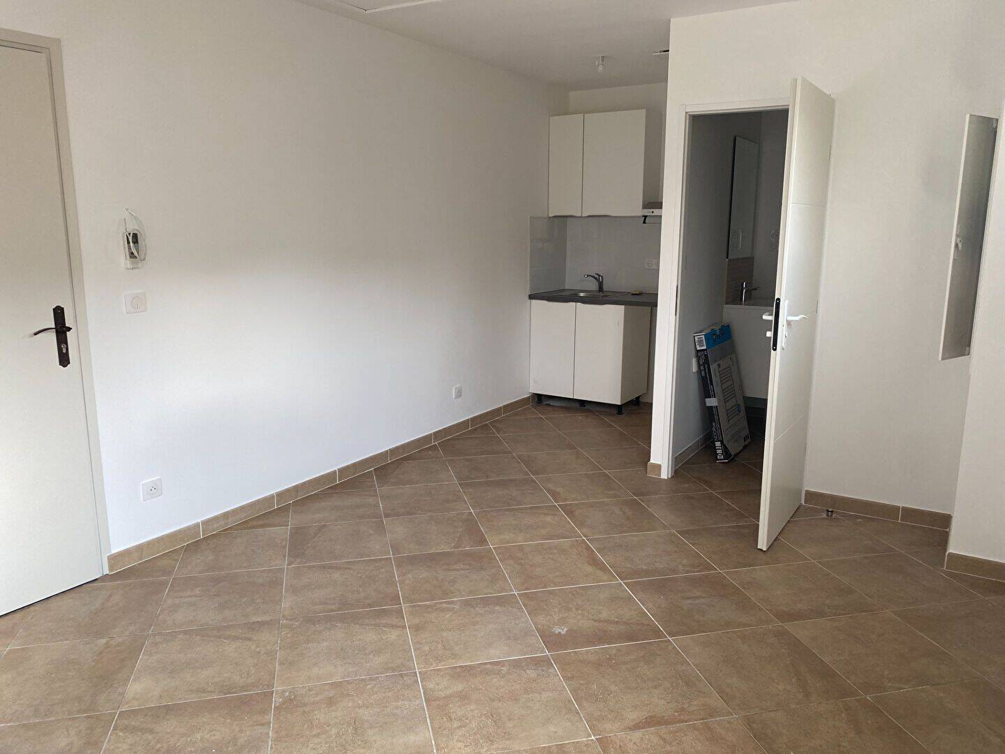 Appartement 1 pièce 20 m² · à Peypin · 20 m² · 597 €