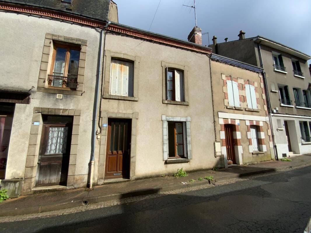 Maison 5 pièces 102 m² · à Aigurande · 102 m² · 73 500 €