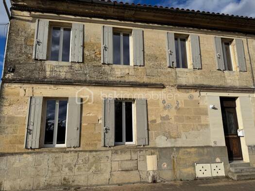 Maison à vendre 191 700 € 5 pièces 4 chambres 152 m² Les Artigues-de-Lussac 33570
