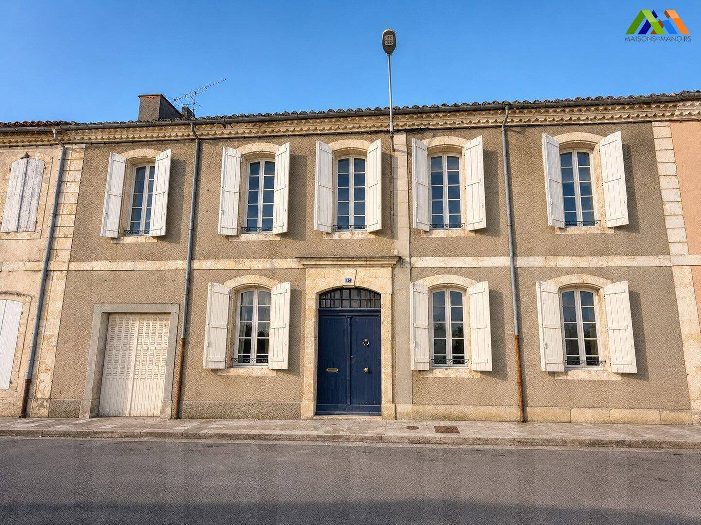 Maison 14 pièces 420 m² · à Fleurance · 420 m² · 785 000 €