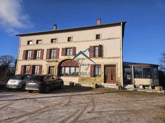 Maison à vendre 265 000 € 9 pièces 8 chambres 370 m² 4 218 m² de terrain Girecourt-sur-Durbion 88600