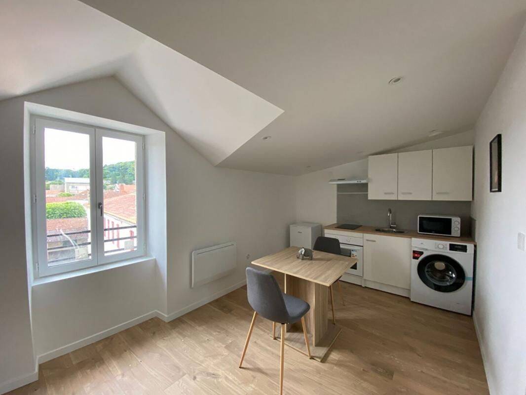 Appartement 1 pièce 35 m² · à Mazamet · 34,5 m² · 484 €