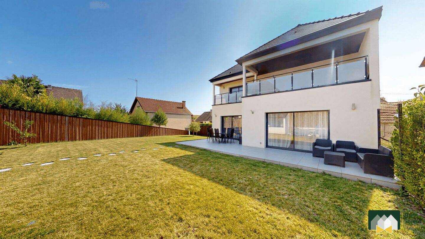 Maison 6 pièces 145 m² · à Chartres · 145 m² · 469 900 €