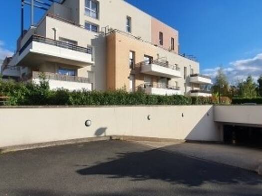 Parking à vendre 26 000 € Centre Est Lieusaint 77127