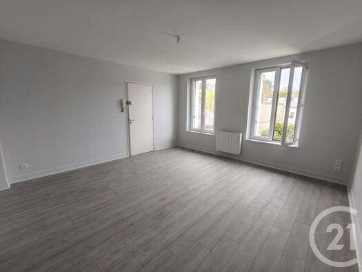 Duplex à louer 630 € 3 pièces 2 chambres 73 m² 1er étage Valmont 76540