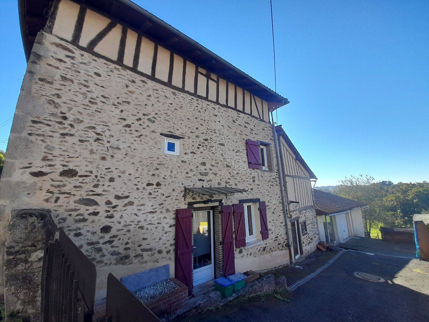 Maison 6 pièces 110 m² · à Saint-Léonard-de-Noblat · 110 m² · 167 000 €
