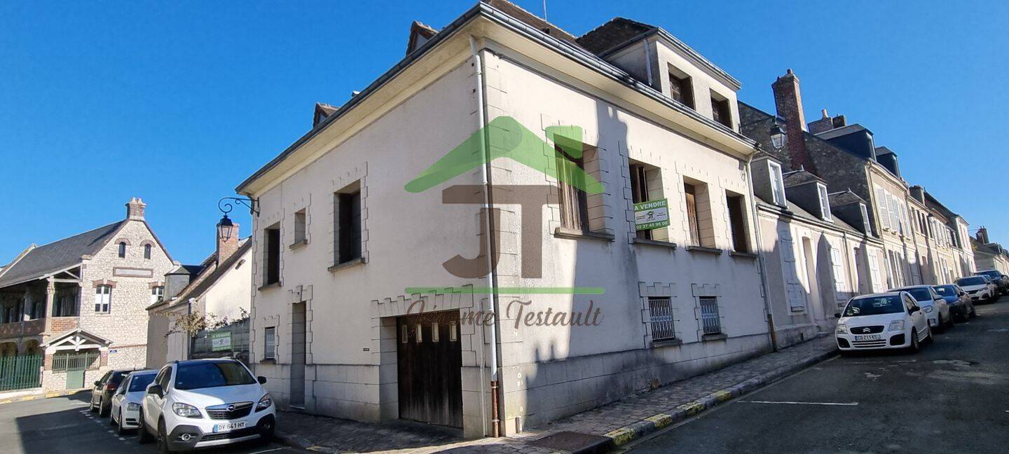 Maison 6 pièces 162 m² · à Châteaudun · 162 m² · 191 000 €