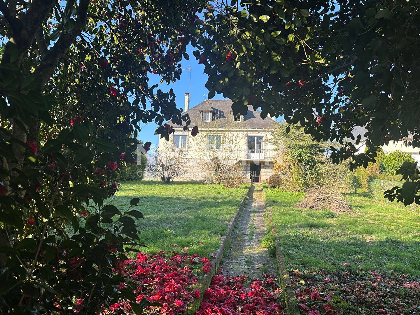 Maison 6 pièces 110 m² · à La Vraie-Croix · 110 m² · 297 000 €