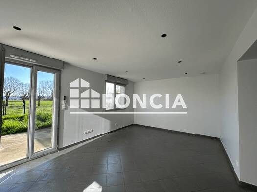 Duplex à louer 1 050 € 4 pièces 3 chambres 79,5 m² RDC Quincieux 69650