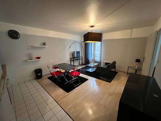 Appartement à vendre 169 000 € 2 pièces 1 chambre 36 m² Étage 1/2 Nicolas Carnot Le Raincy 93340