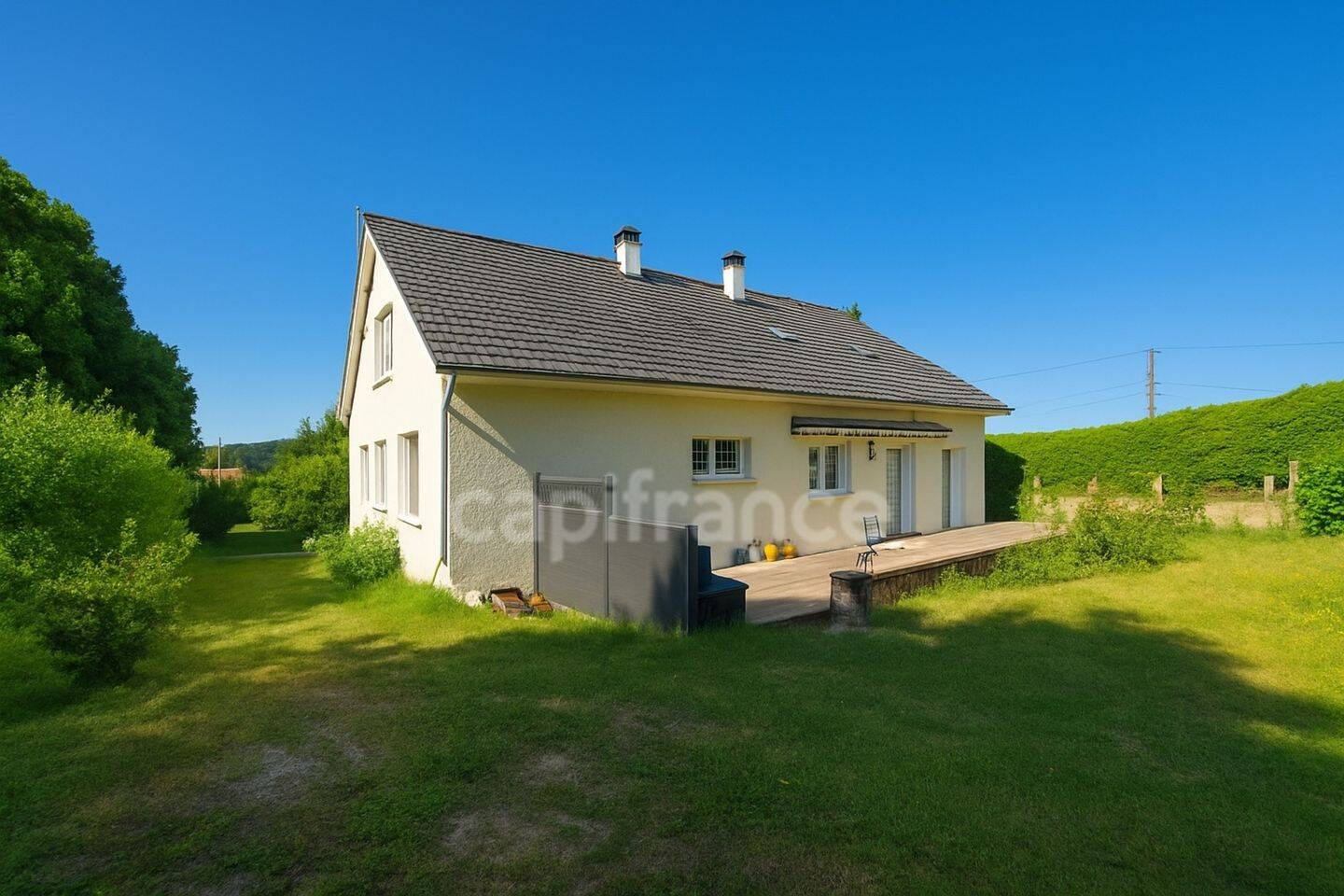 Maison 8 pièces 222 m² · à Nailly · 222 m² · 329 000 €