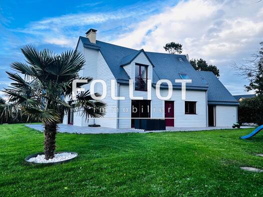 Maison à louer 990 € 6 pièces 4 chambres 123 m² 600 m² de terrain La Feuillie 50190