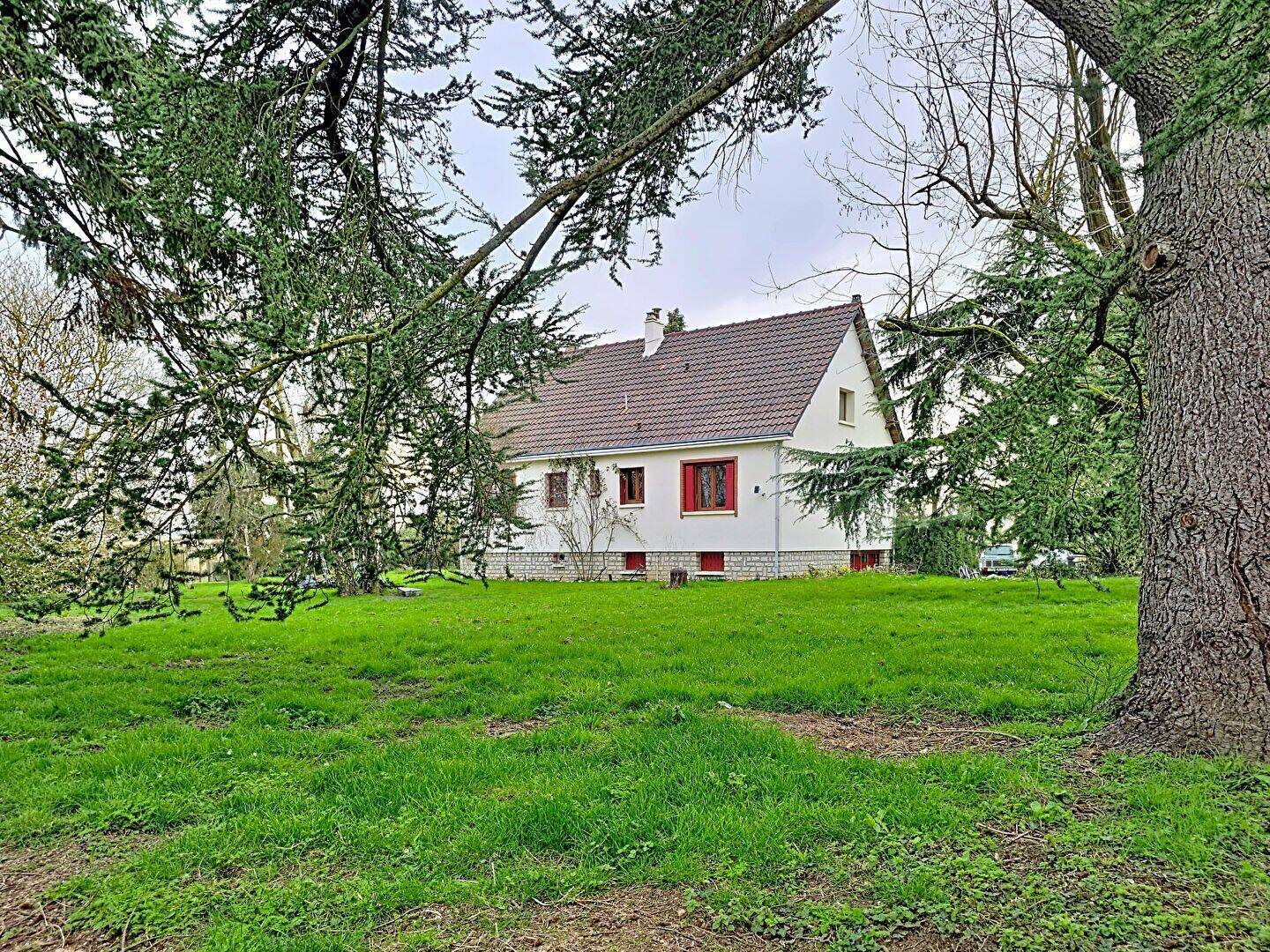 Maison 7 pièces 130 m² · à Illiers-Combray · 130 m² · 235 000 €