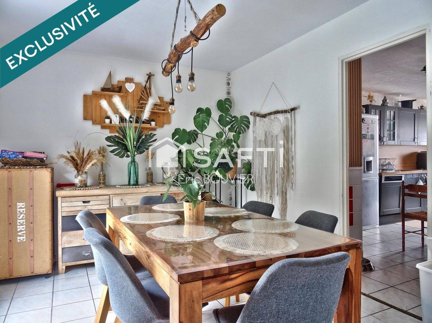Maison familiale avec garage et jardin sur un super quartier!