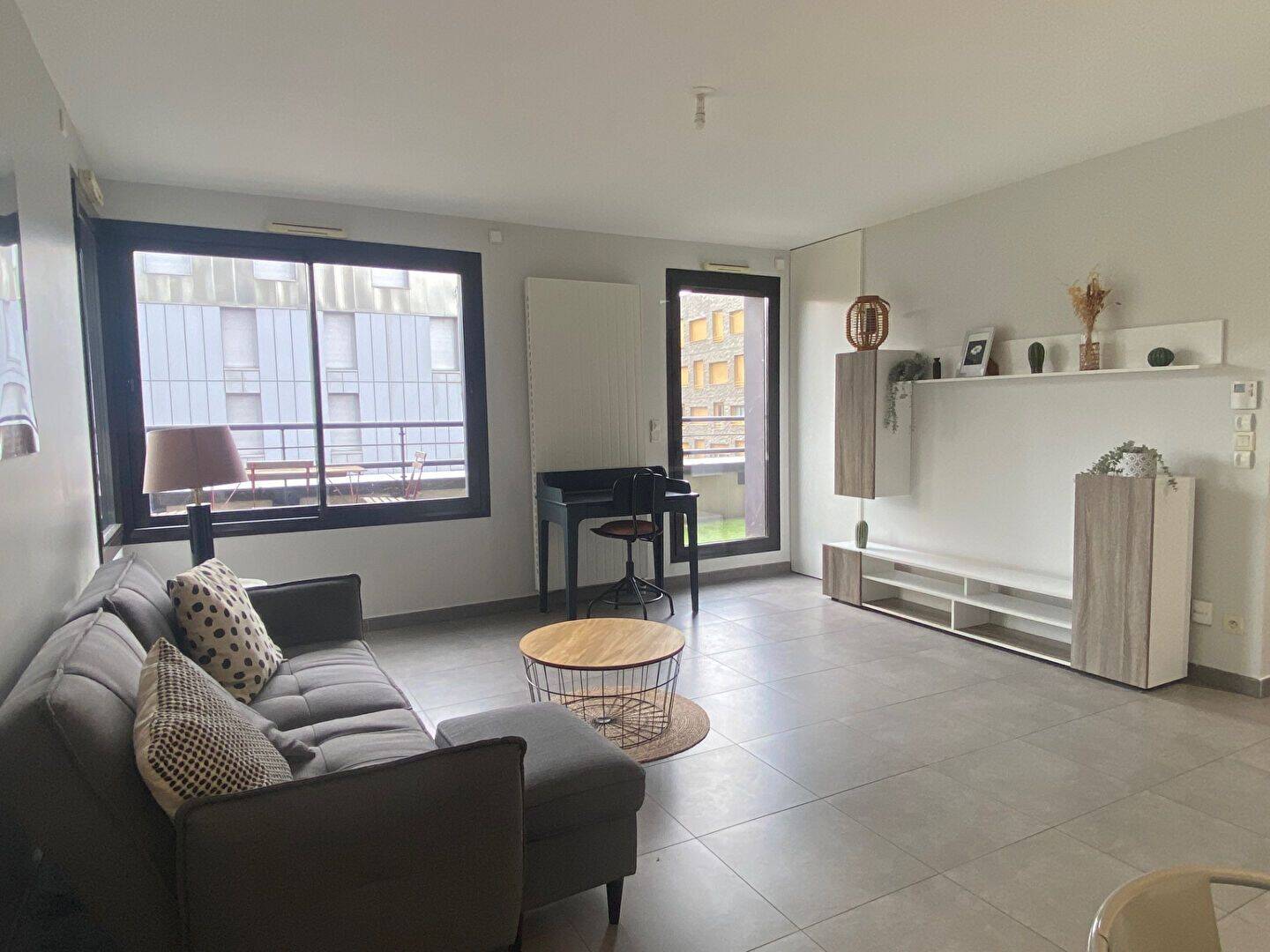 Appartement 3 pièces 68 m² · à Lyon 2ème Arrondissement · 68,4 m² · 1 496 €