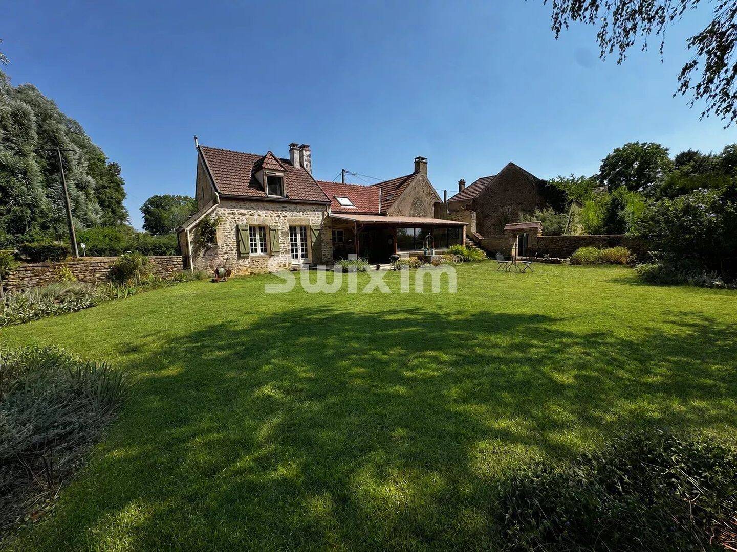 Maison 7 pièces 198 m² · à Avallon · 198 m² · 320 000 €