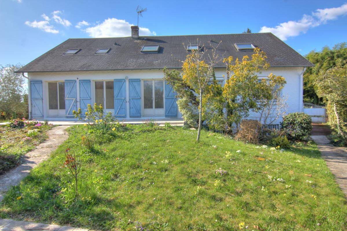 Maison 8 pièces 228 m² · à Saint-Jean-le-Blanc · 228,1 m² · 318 000 €