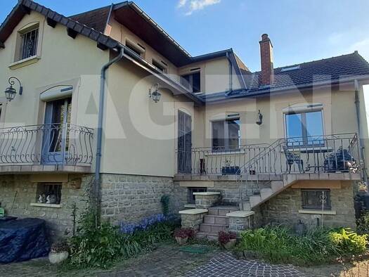Maison à vendre 231 500 € 7 pièces 4 chambres 150 m² Vivier-au-Court 08440