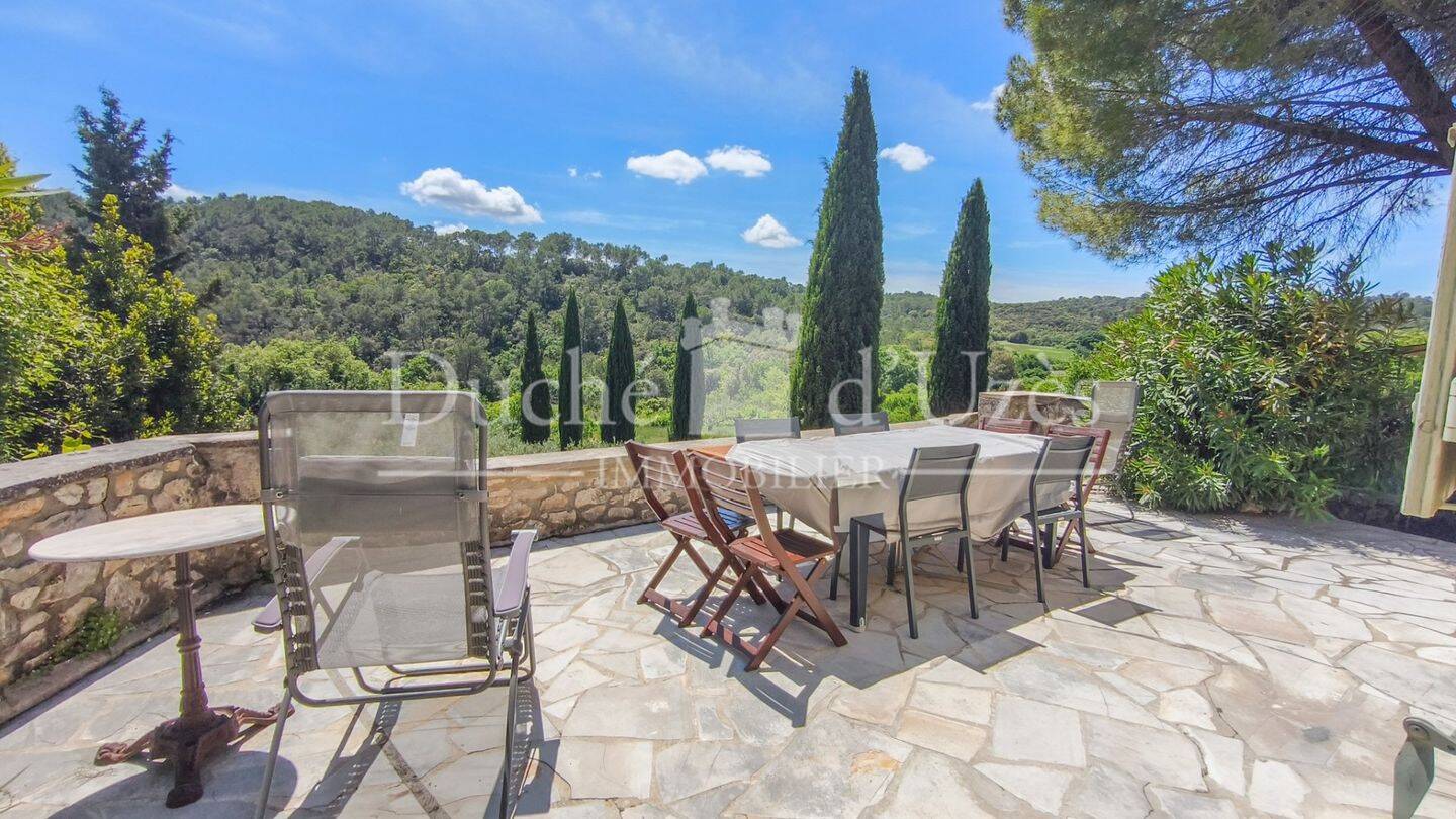 Maison 6 pièces 160 m² · à Uzès · 160 m² · 580 000 €