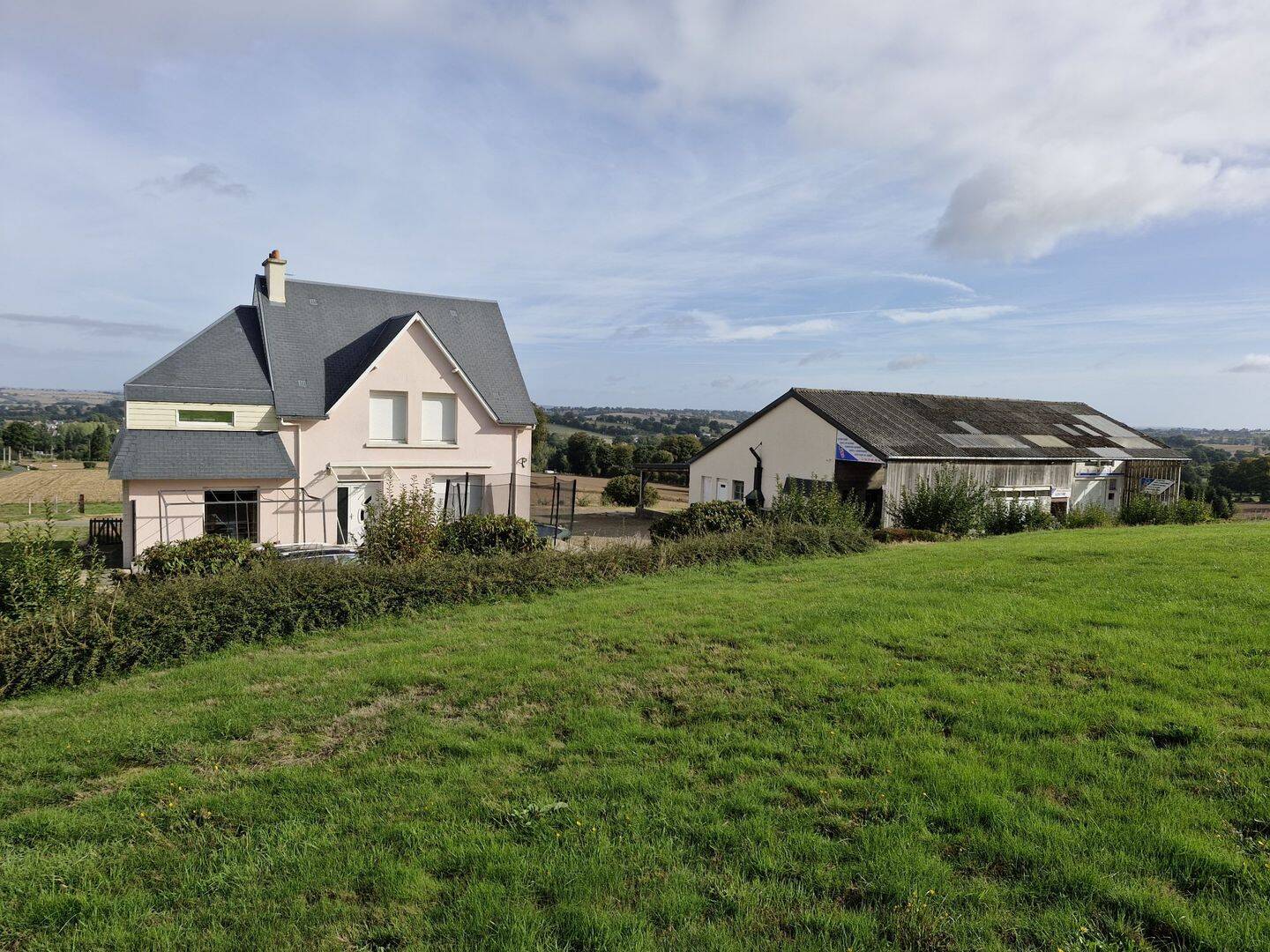 Maison 8 pièces 181 m² · à Vire Normandie · 181 m² · 334 000 €