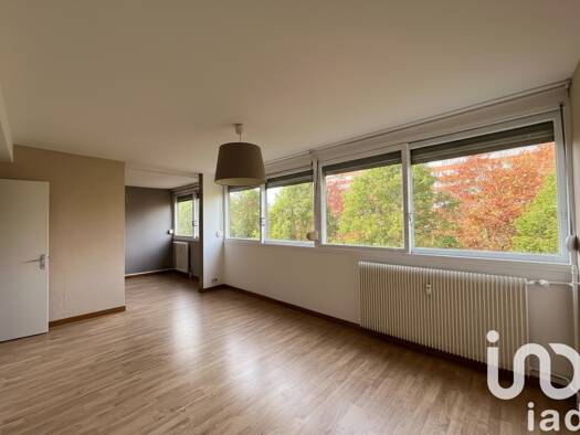 Appartement à vendre 155 000 € 4 pièces 2 chambres 65 m² Étage 3/3 Bréquigny Rennes 35000