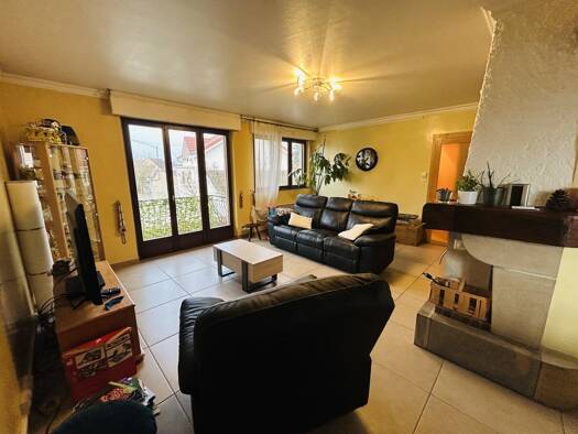 Maison de plain-pied à vendre 219 000 € 5 pièces 3 chambres 117 m² 700 m² de terrain Centre Audincourt 25400