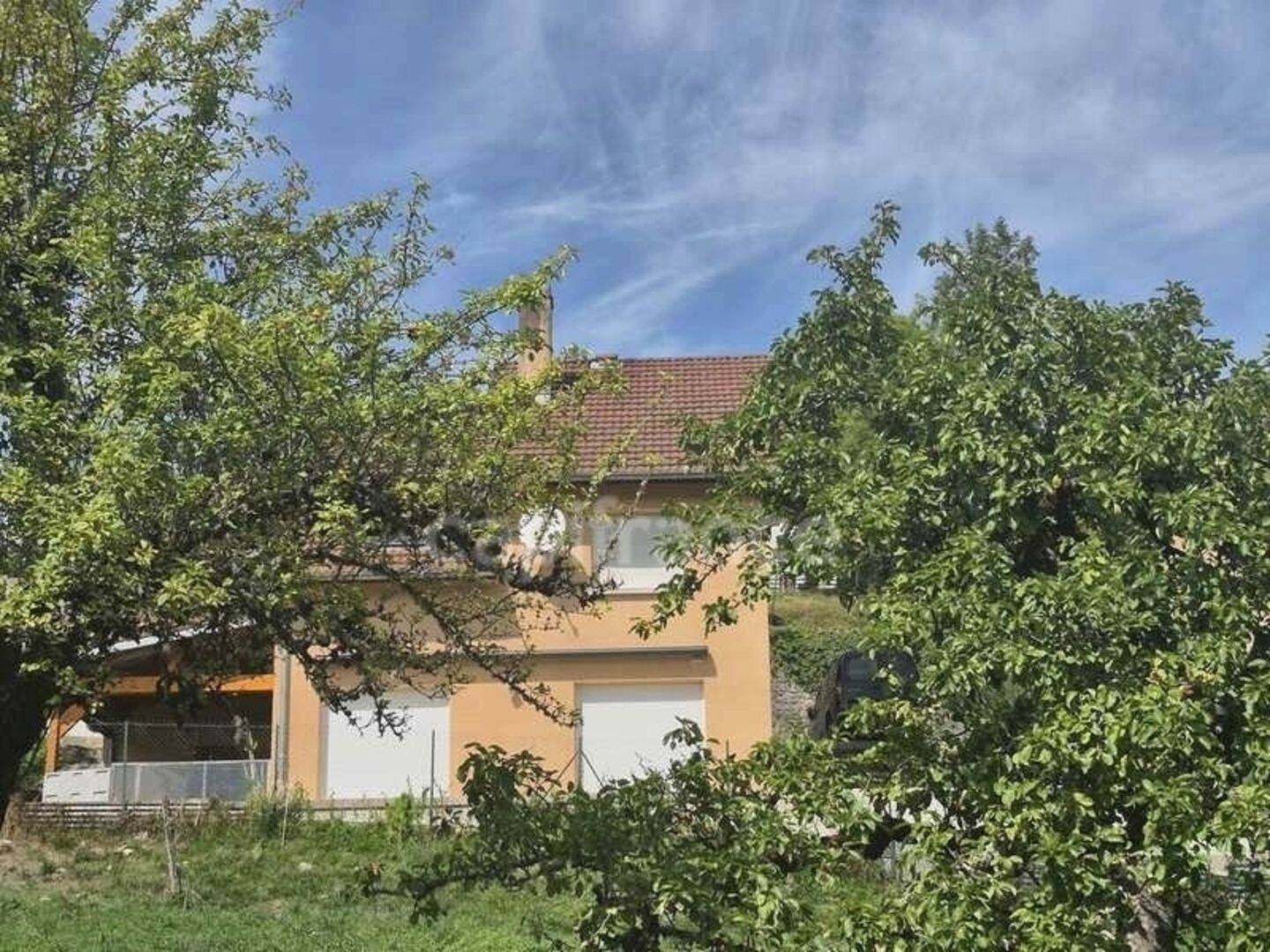 Maison 6 pièces 175 m² · à Lavans-lès-Saint-Claude · 175 m² · 255 000 €