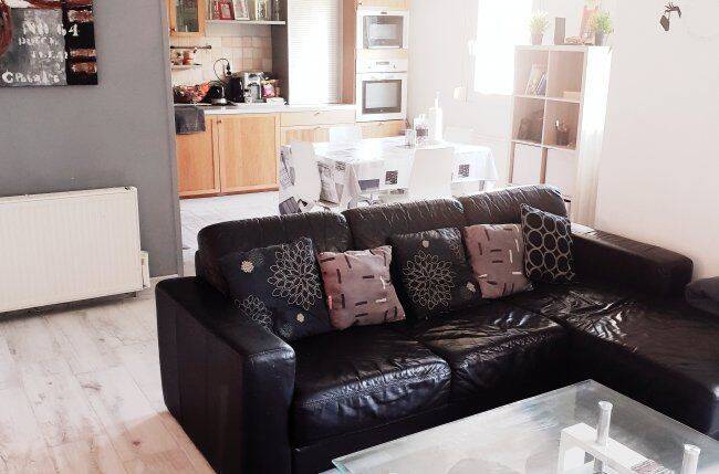 Appartement 1 pièce 70 m² · à Saint-Genis-Laval · 70 m² · 1 770 €
