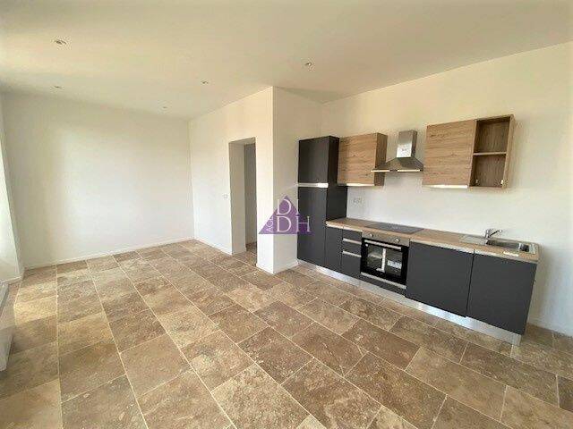 Appartement 3 pièces 55 m² · à Hyères · 55 m² · 900 €
