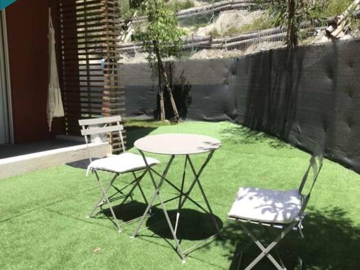 Appartement à vendre 265 000 € 3 pièces 2 chambres 58 m² RDC/1 Le Rostit La Trinité 06340