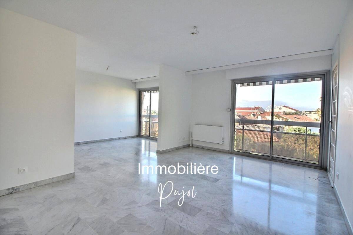 Appartement 3 pièces 74 m² · à Marseille 8ème Arrondissement · 74 m² · 1 220 €/mois